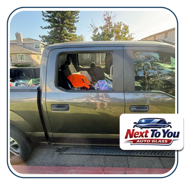 Online form showing windshield replacement quote in Santa Ana, CA